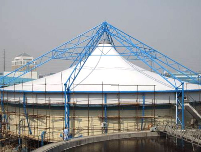 膜布局工程污水池加盖的布局及长处有哪些？