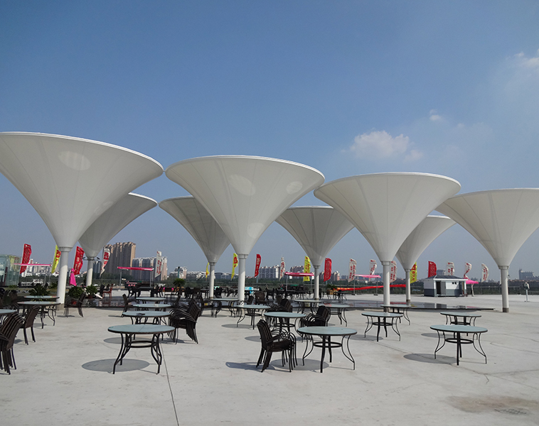 景观膜规划选铸铁补焊体例时要斟酌的身分有哪些？