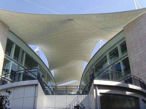 阛阓屋顶膜布局