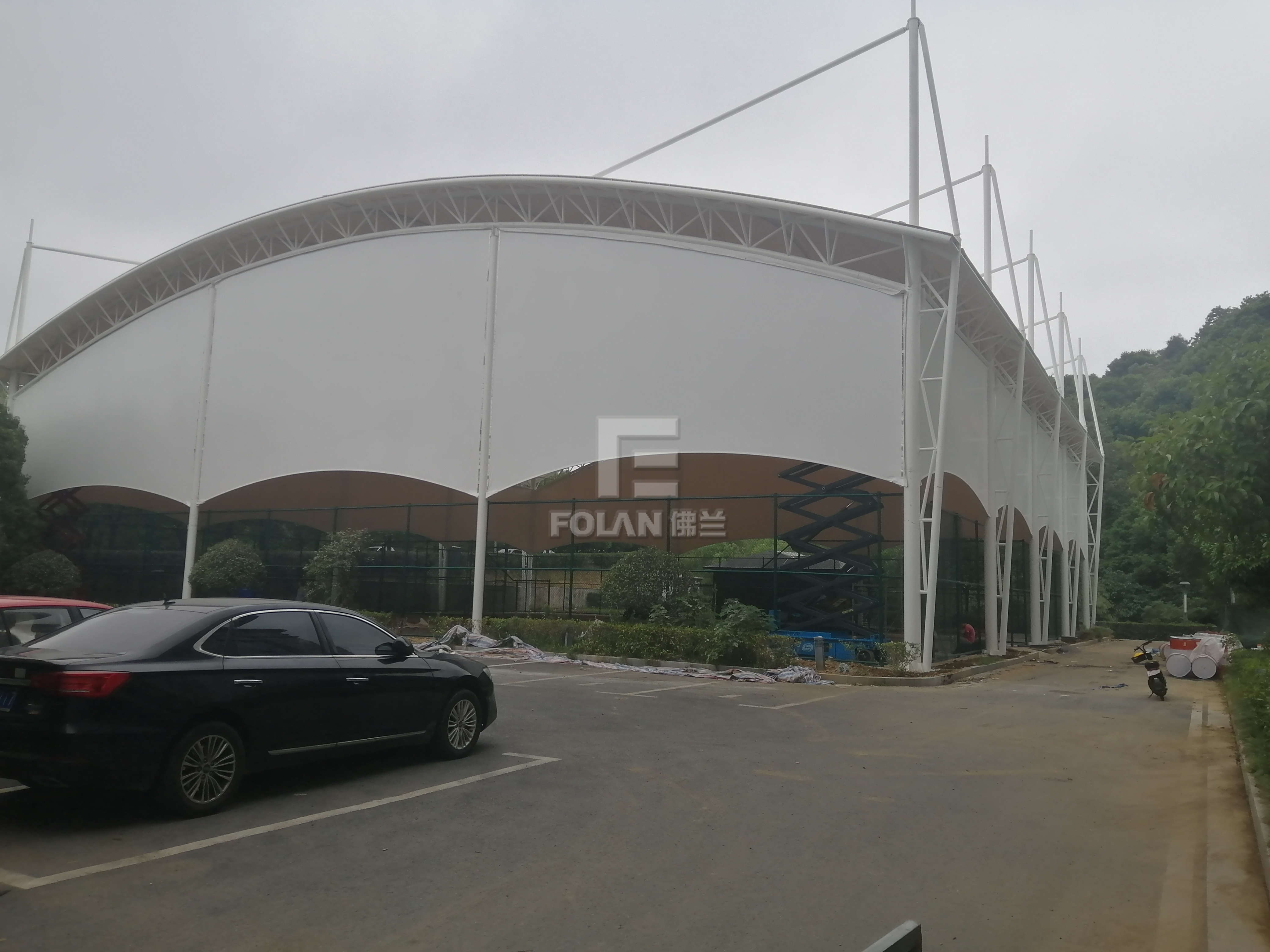 本日白露，佛兰空间膜布局公司为您分享刚落成的白鹿网球场