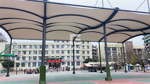 佛兰空间又一风雨球场顺遂经由过程验收