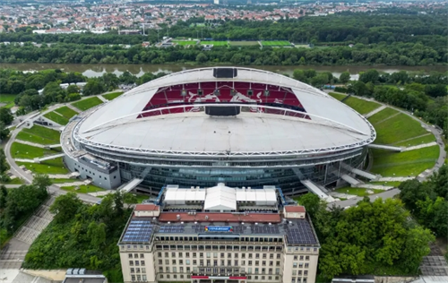 C罗创记载,葡萄牙逆转绝杀捷克，一路来看欧洲杯球场——莱比锡红牛竞技场