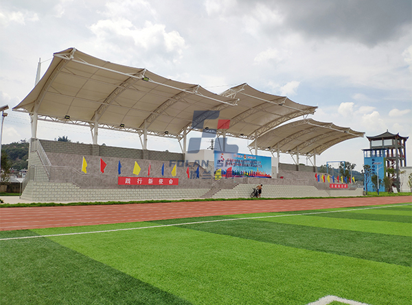 玉溪警校膜布局体育看台